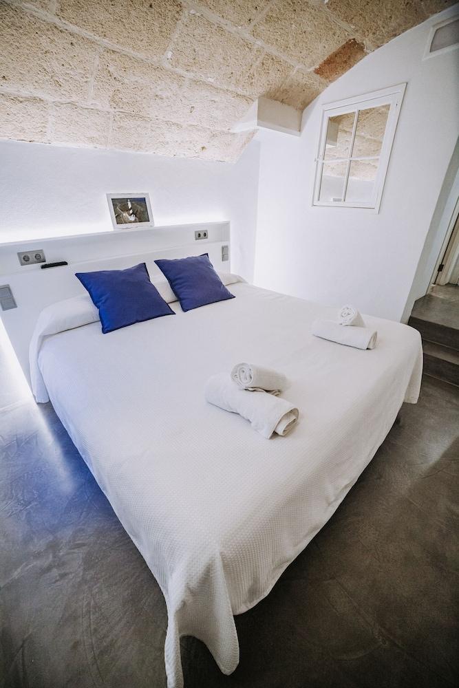Petit Hotel 5 Fars (Adults Only) Ciutadella  Exterior photo